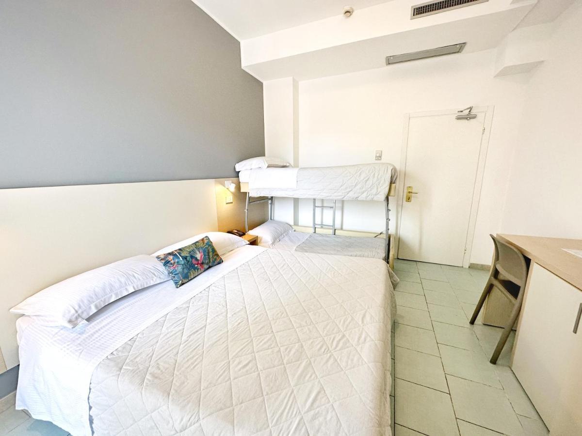 Aura Living Hotel