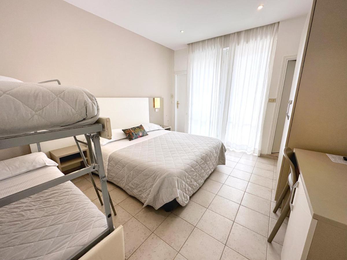 Aura Living Hotel
