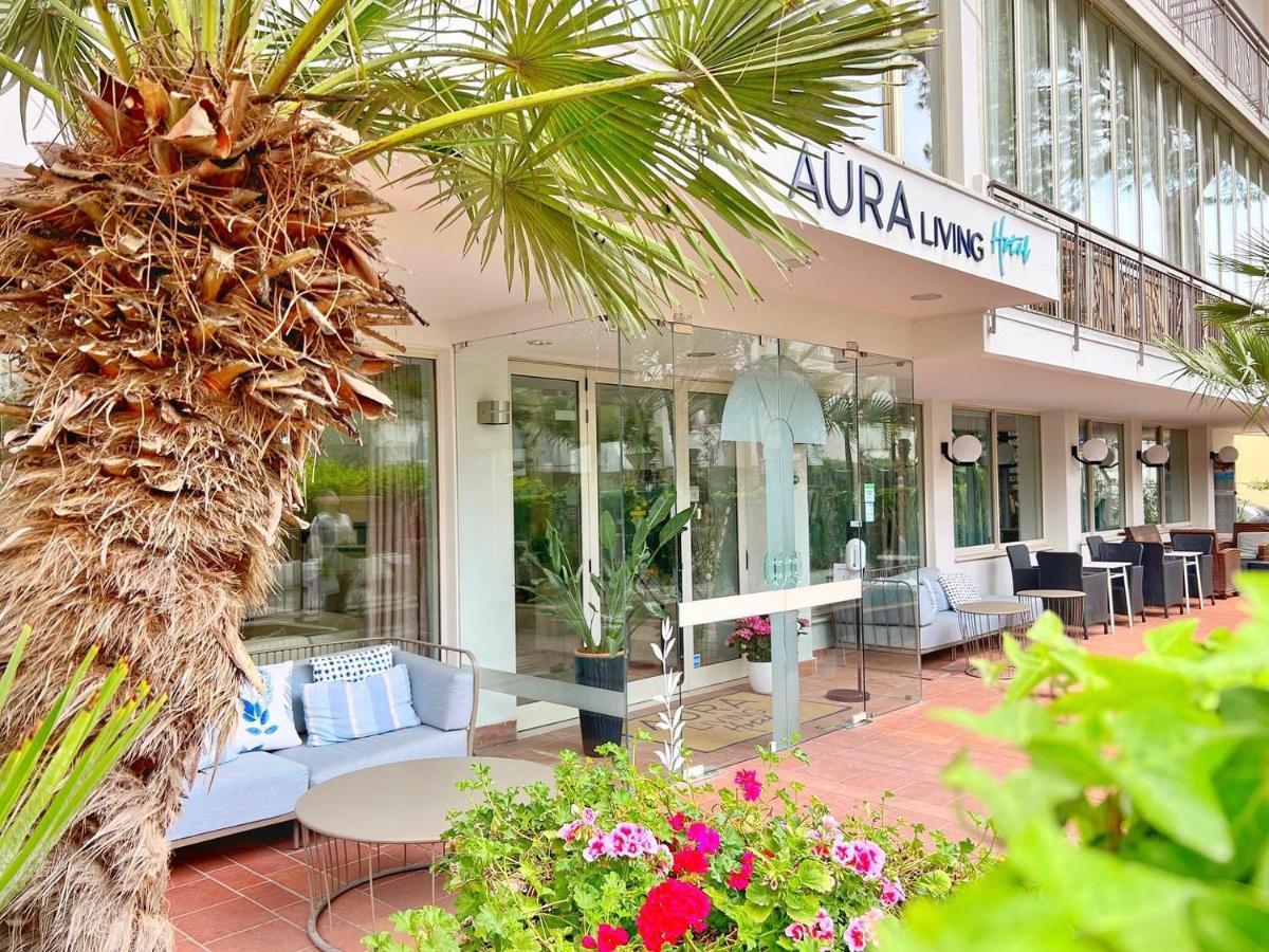 Aura Living Hotel 3*